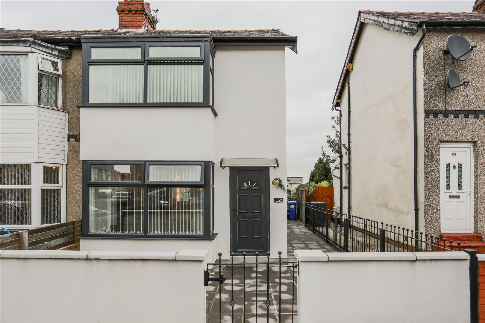 2 Bed Semi-detached House For Sale - Main Image
